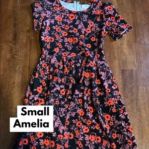 LuLaRoe Amelia